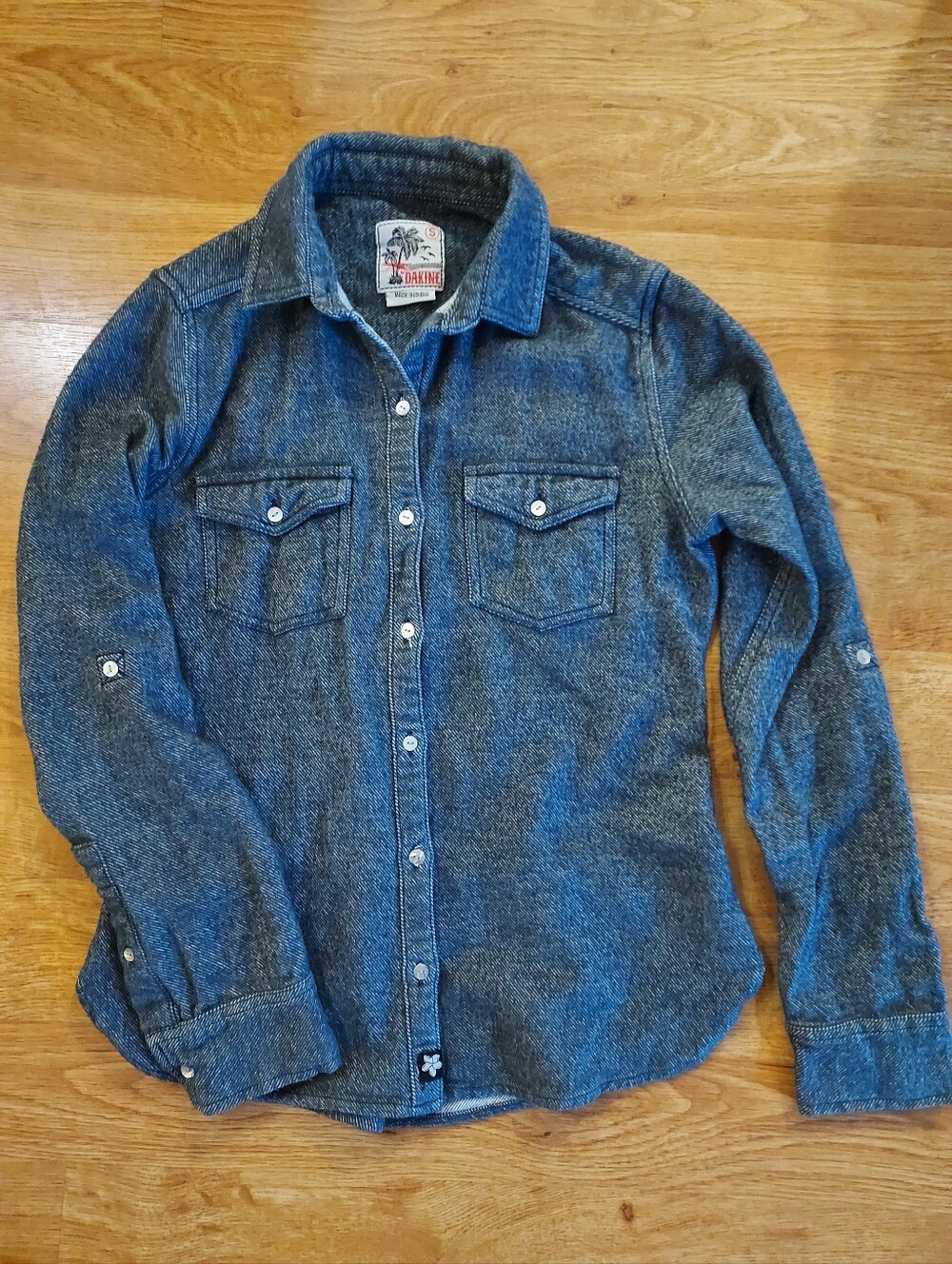 Dakine Blue Roll-Tab Button Down Shirt